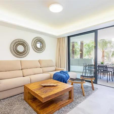 Blue Infinity Luxury By Ghr Apartment