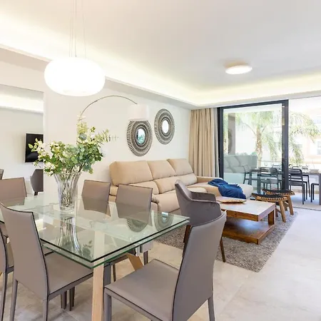 Blue Infinity Luxury By Ghr Apartment Estepona